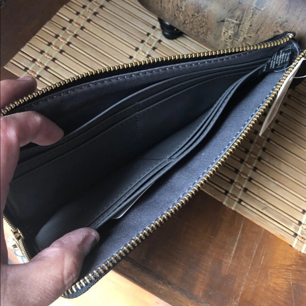 Nwt Fossil Wallet - image 3